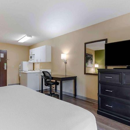 Extended Stay America Select Suites - Rockford - State Street Extérieur photo