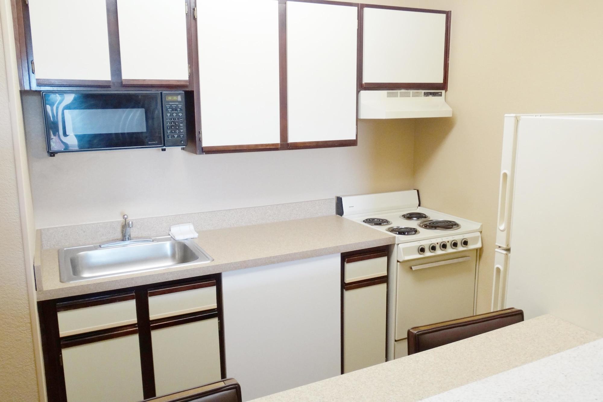 Extended Stay America Select Suites - Rockford - State Street Extérieur photo
