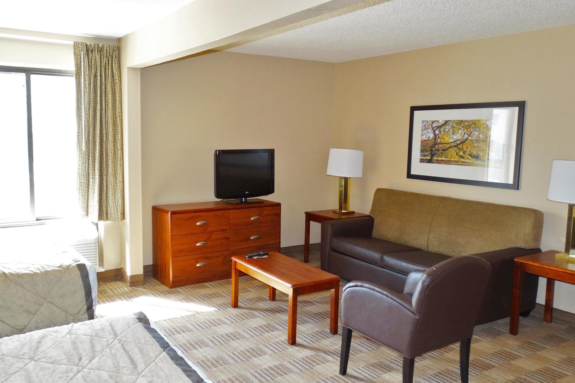 Extended Stay America Select Suites - Rockford - State Street Extérieur photo