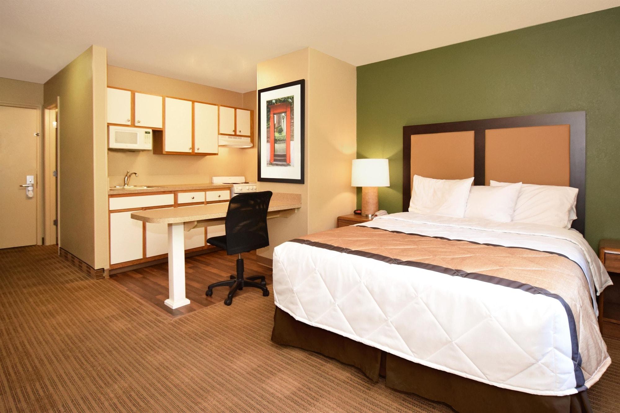 Extended Stay America Select Suites - Rockford - State Street Extérieur photo