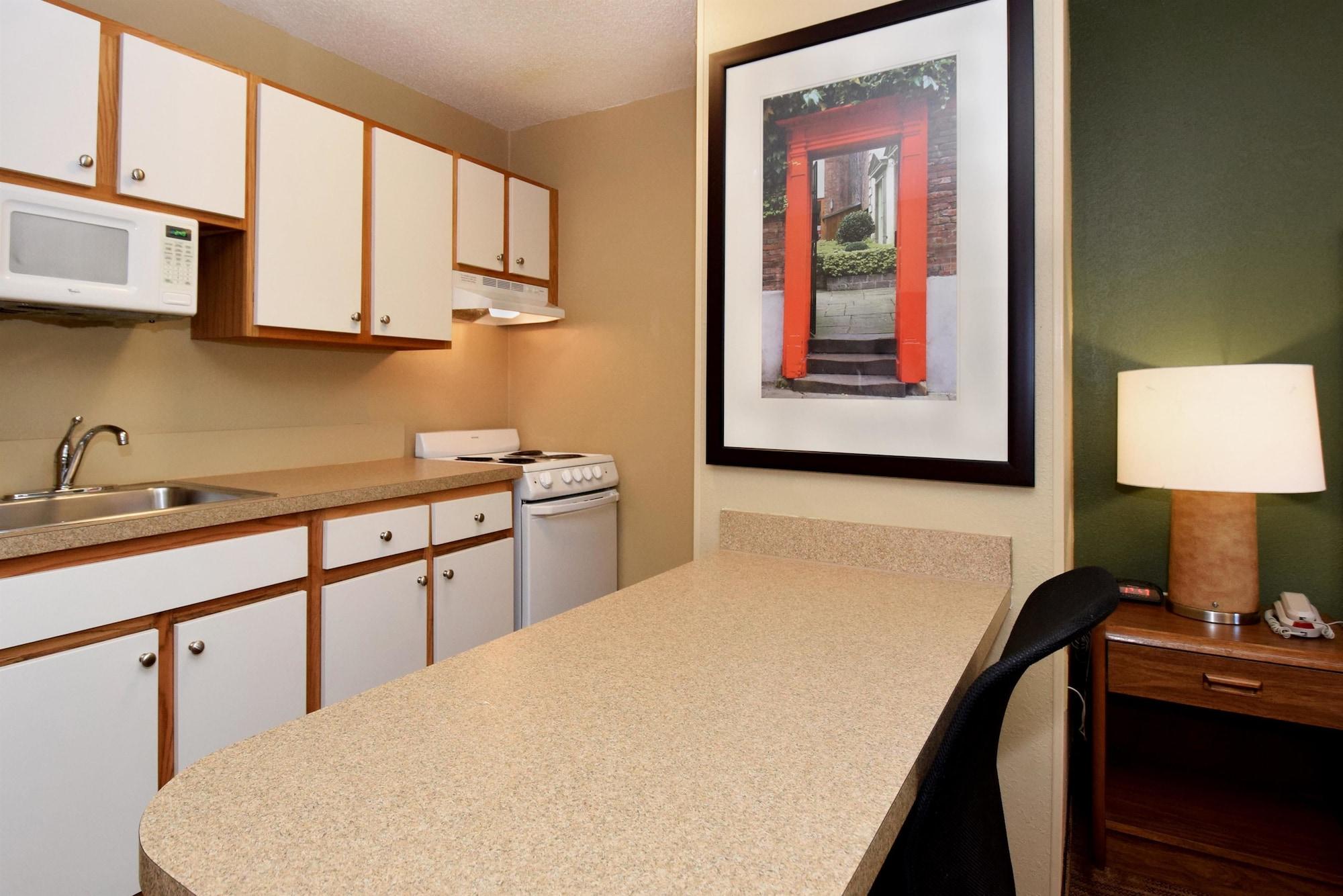 Extended Stay America Select Suites - Rockford - State Street Extérieur photo