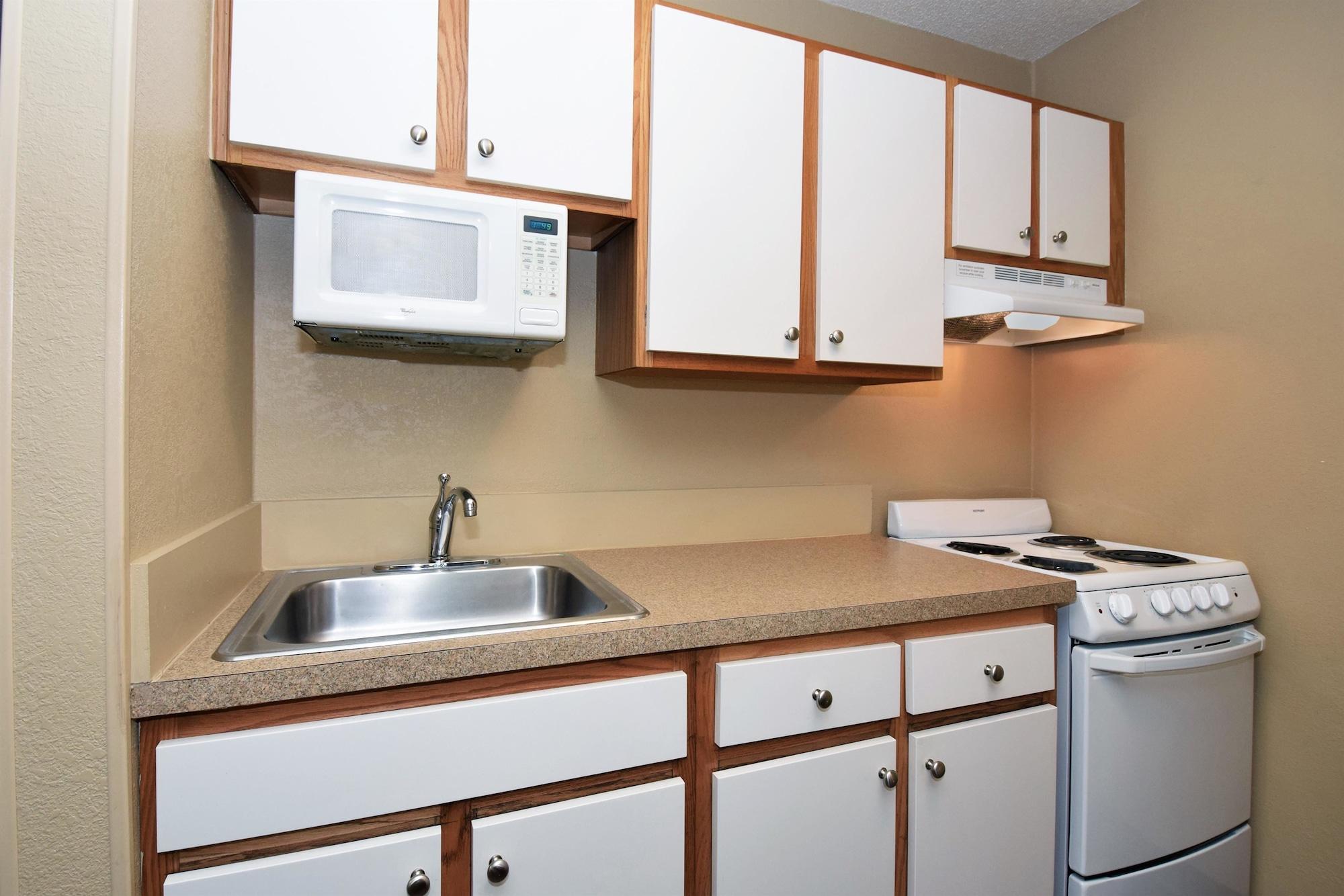 Extended Stay America Select Suites - Rockford - State Street Extérieur photo
