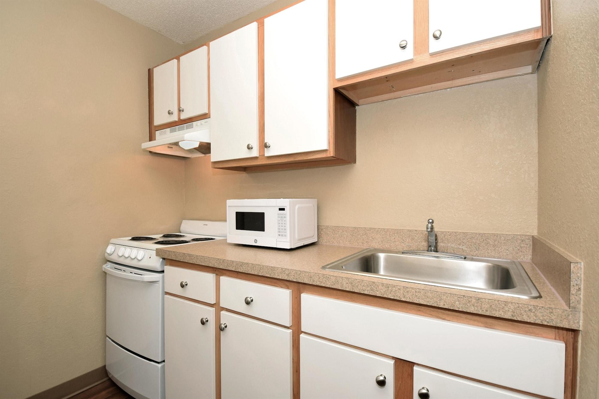 Extended Stay America Select Suites - Rockford - State Street Extérieur photo