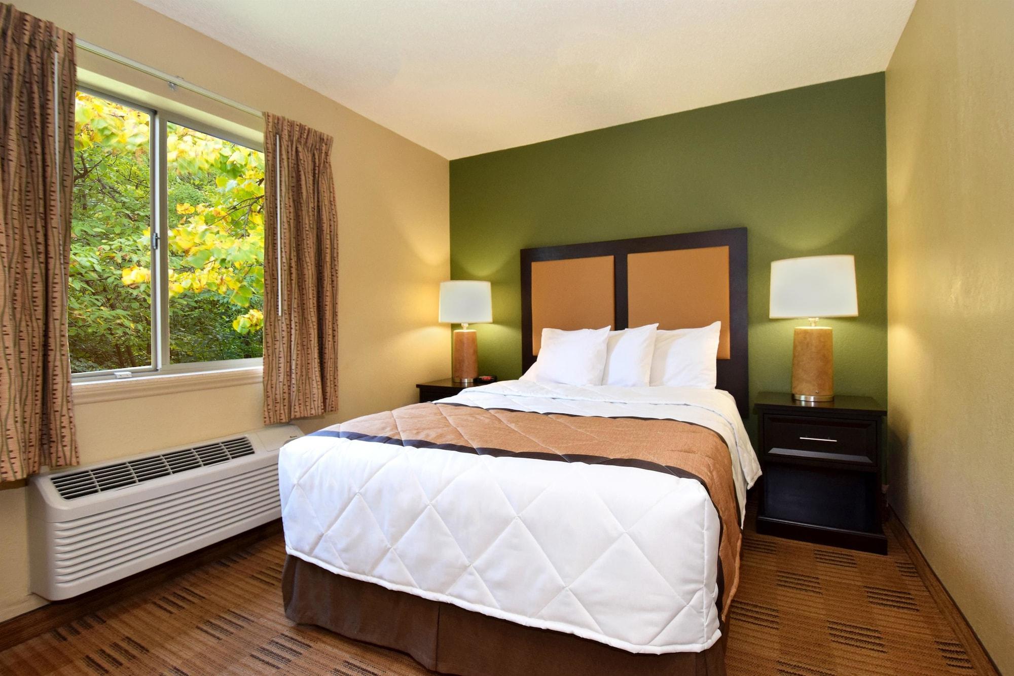 Extended Stay America Select Suites - Rockford - State Street Extérieur photo