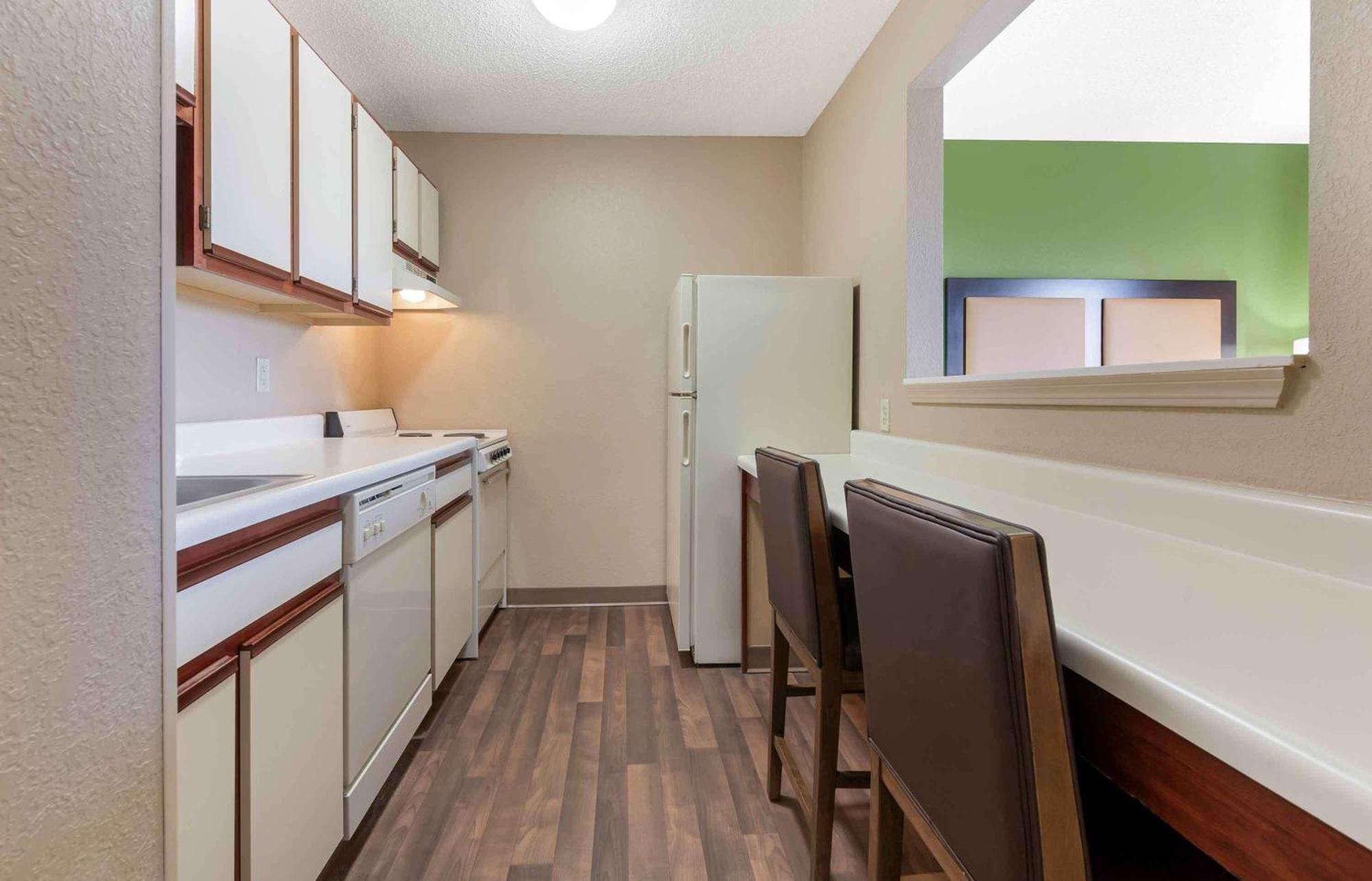 Extended Stay America Select Suites - Rockford - State Street Extérieur photo