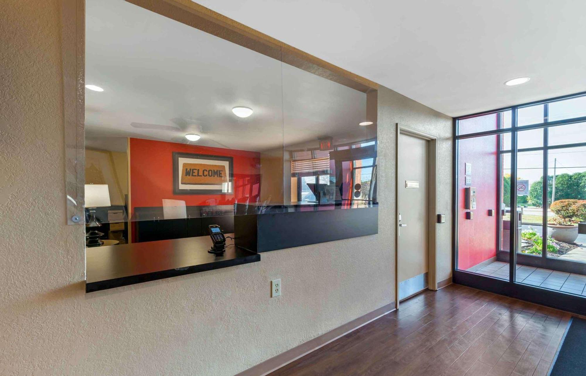 Extended Stay America Select Suites - Rockford - State Street Extérieur photo