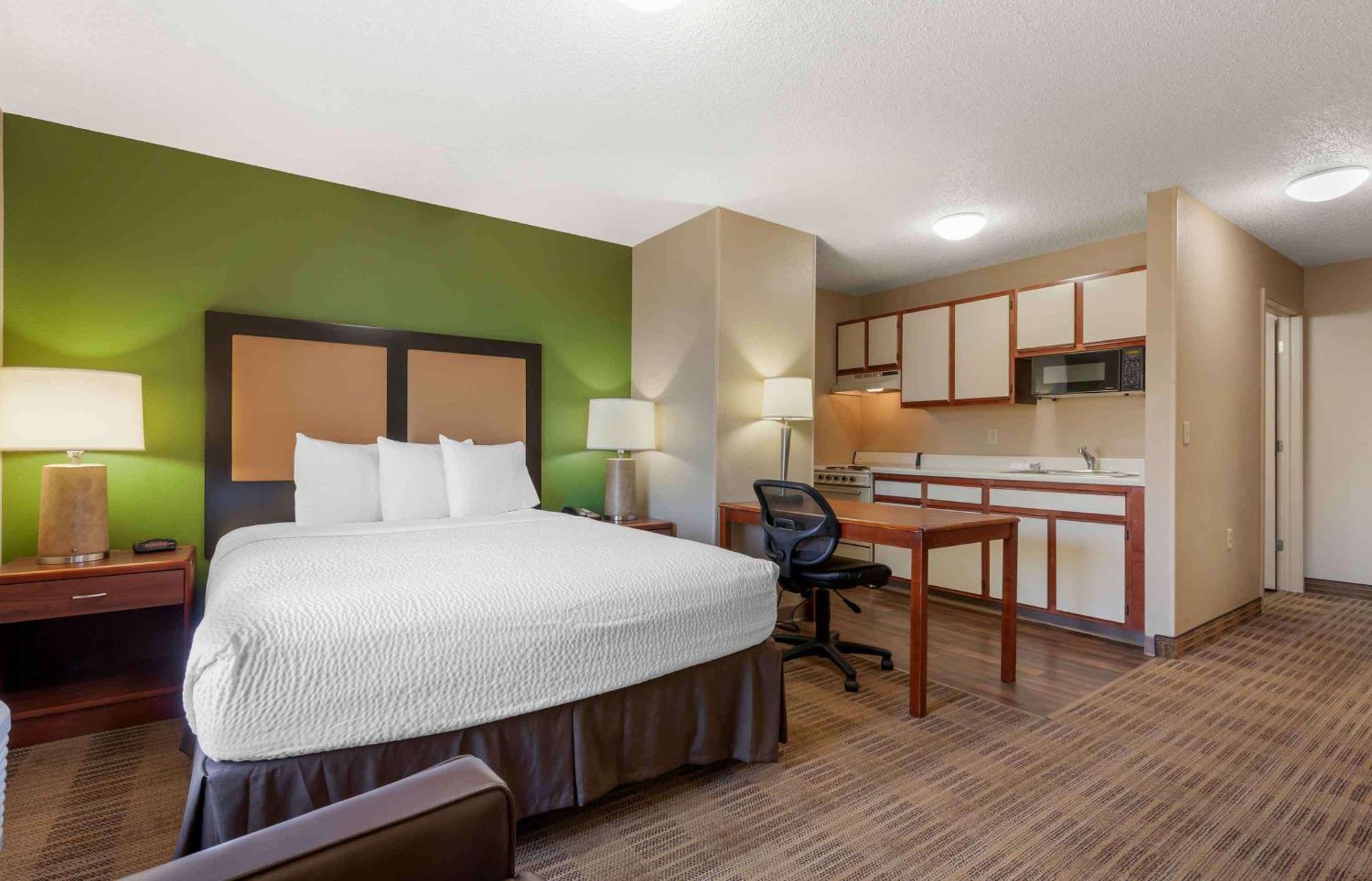 Extended Stay America Select Suites - Rockford - State Street Extérieur photo